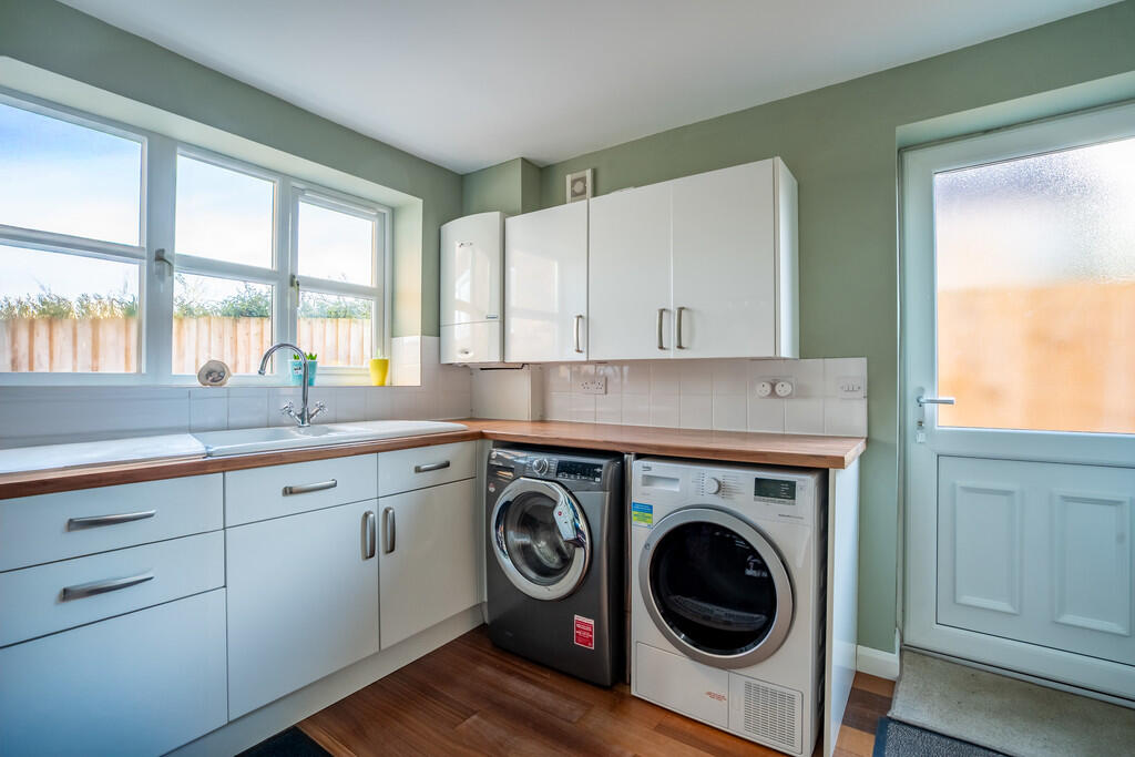 dorrington close_...