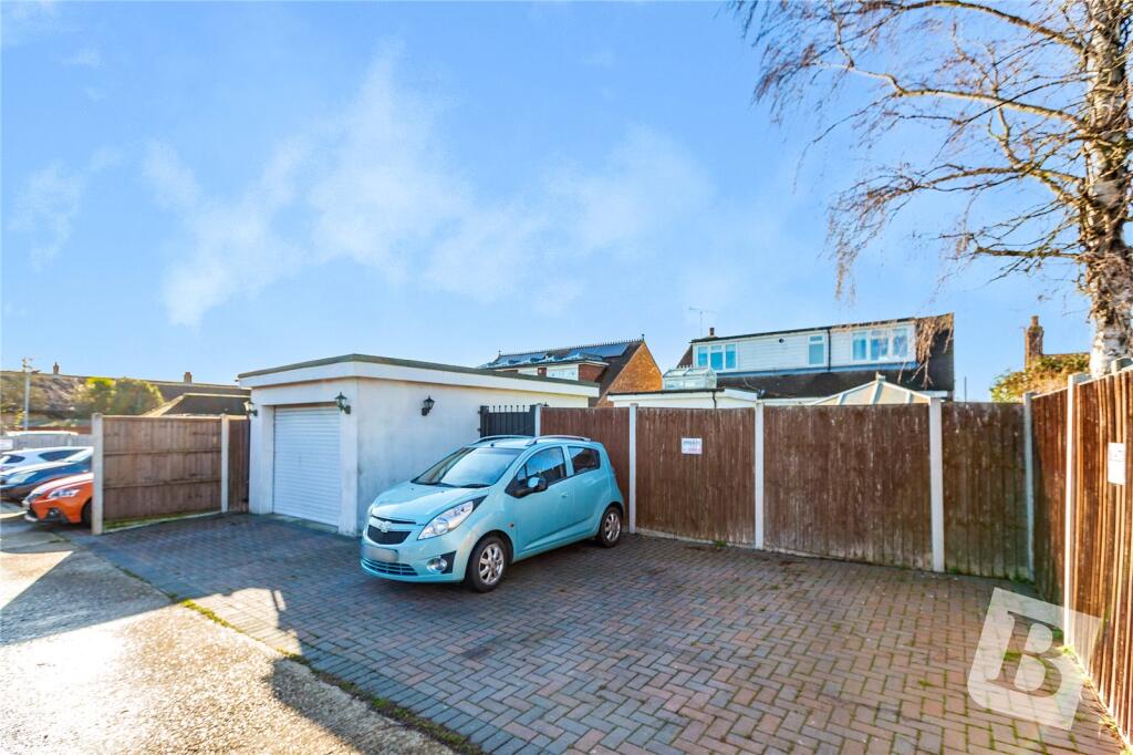 Garage/Rear Parking