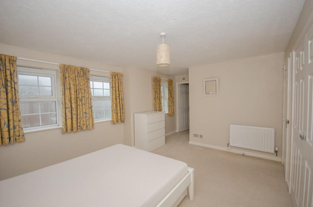 Bedroom one pic 2.jpg