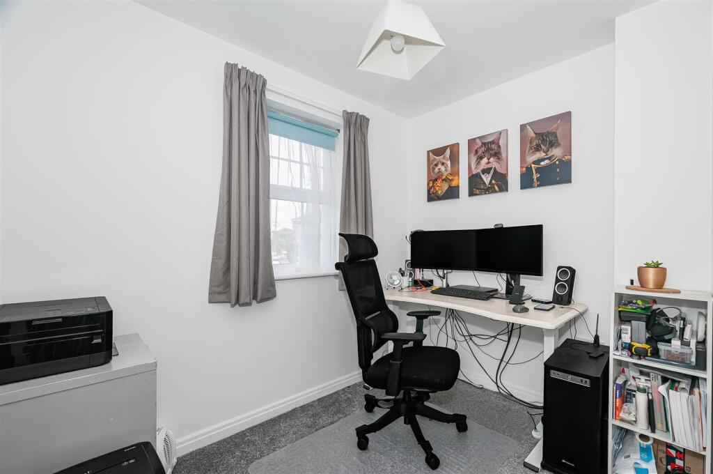 1 Trent Walk - 11.jpg