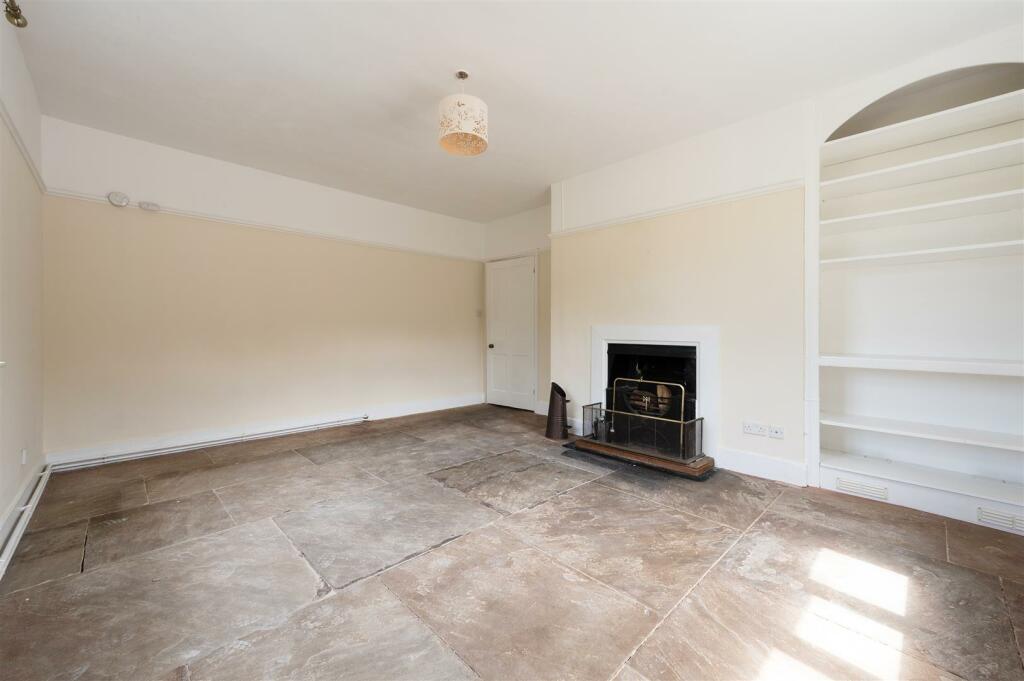 HYDE FARM HOUSE  (2).jpg