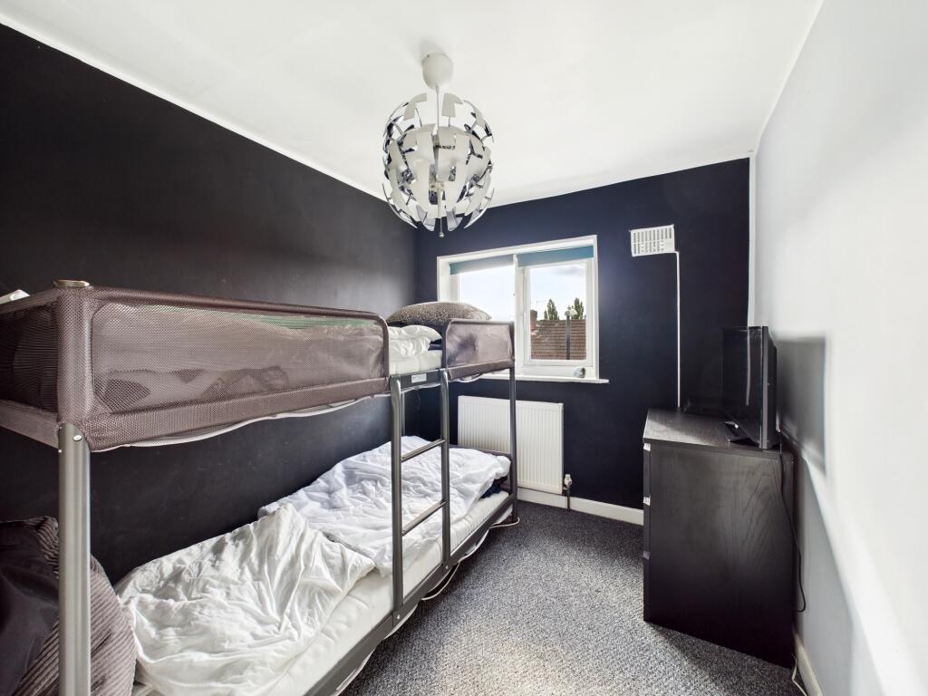 CAM05192G0-PR0163-STILL042