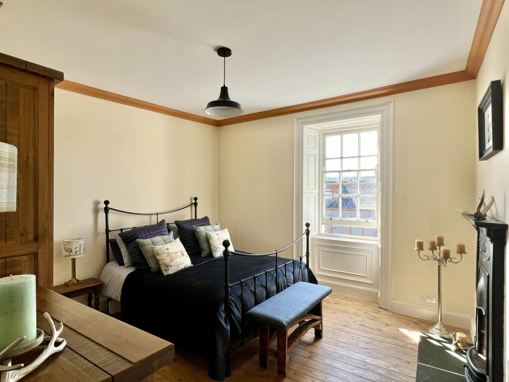 4 Bank Street, Wigtown - Williamson and Henry