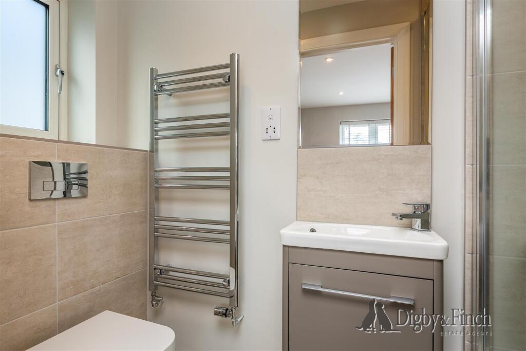 19 Stirling Road, Stamford, PE9 2XF-29watermarked.