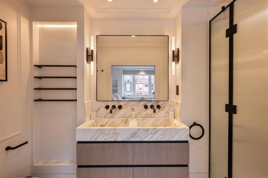 Flat 9, 39 Draycott Place Hi-17.jpg