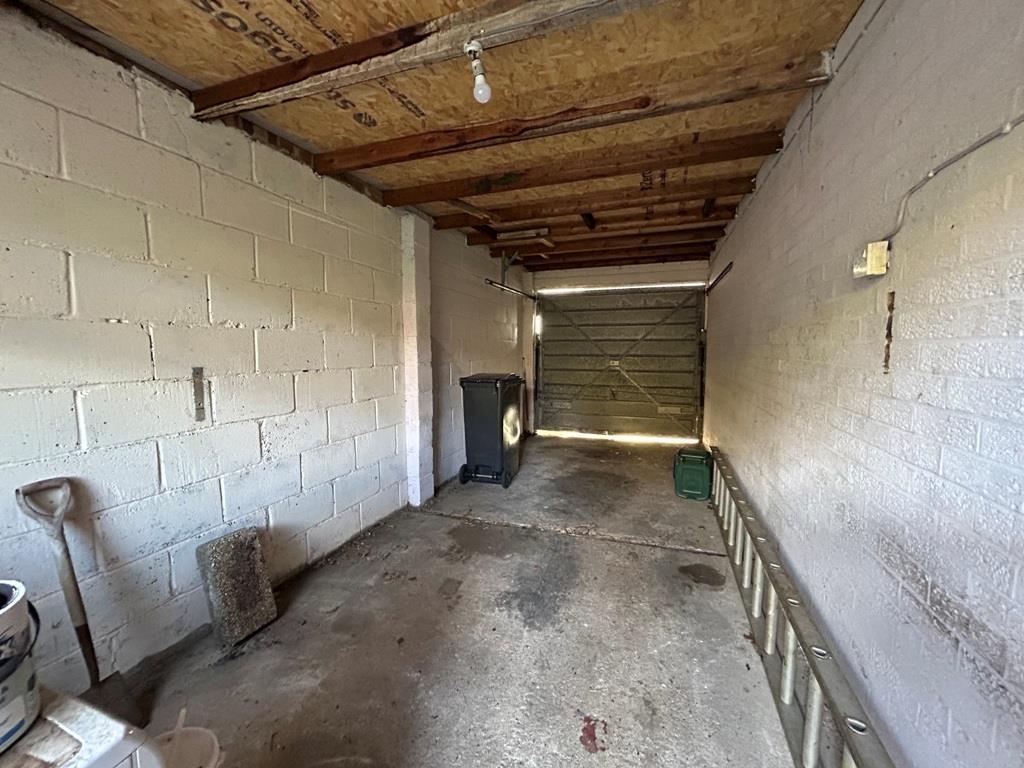 ATTACHED GARAGE