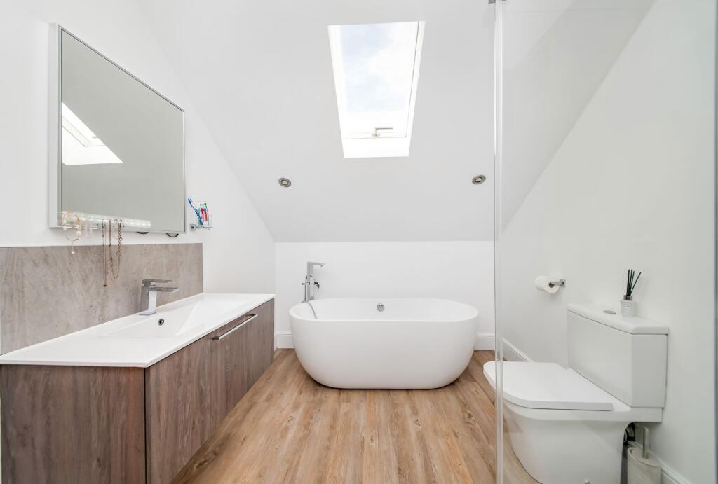 BEDROOM TWO EN-SUITE BATHROOM