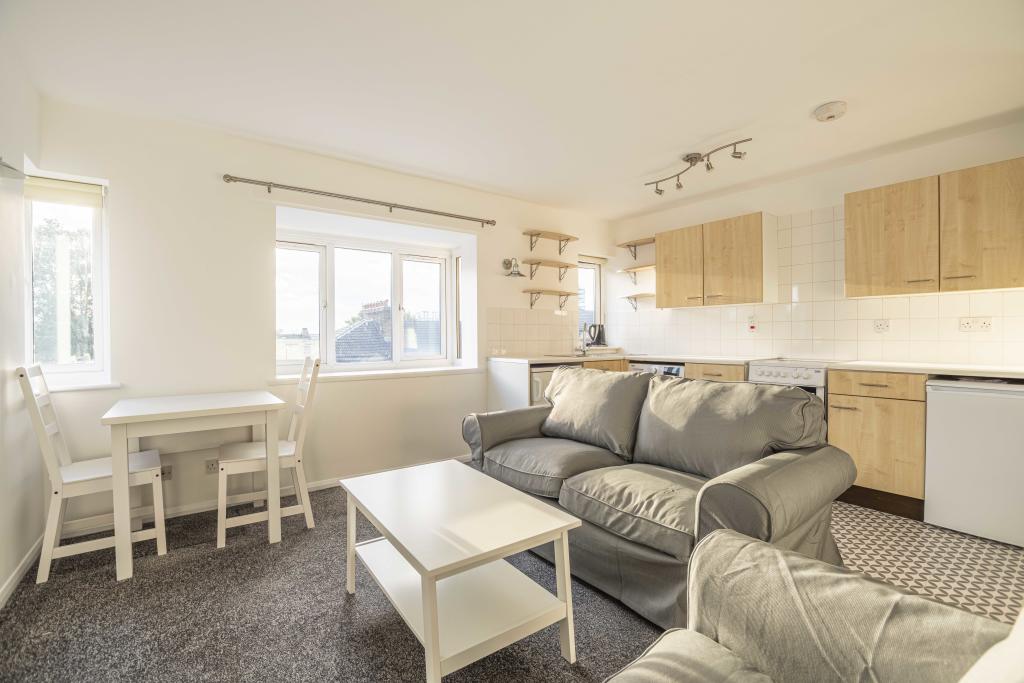 Living/kitchen area