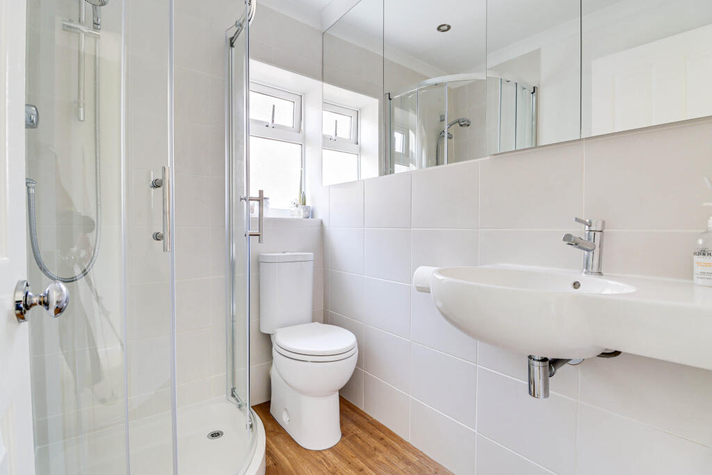En suite Shower Room