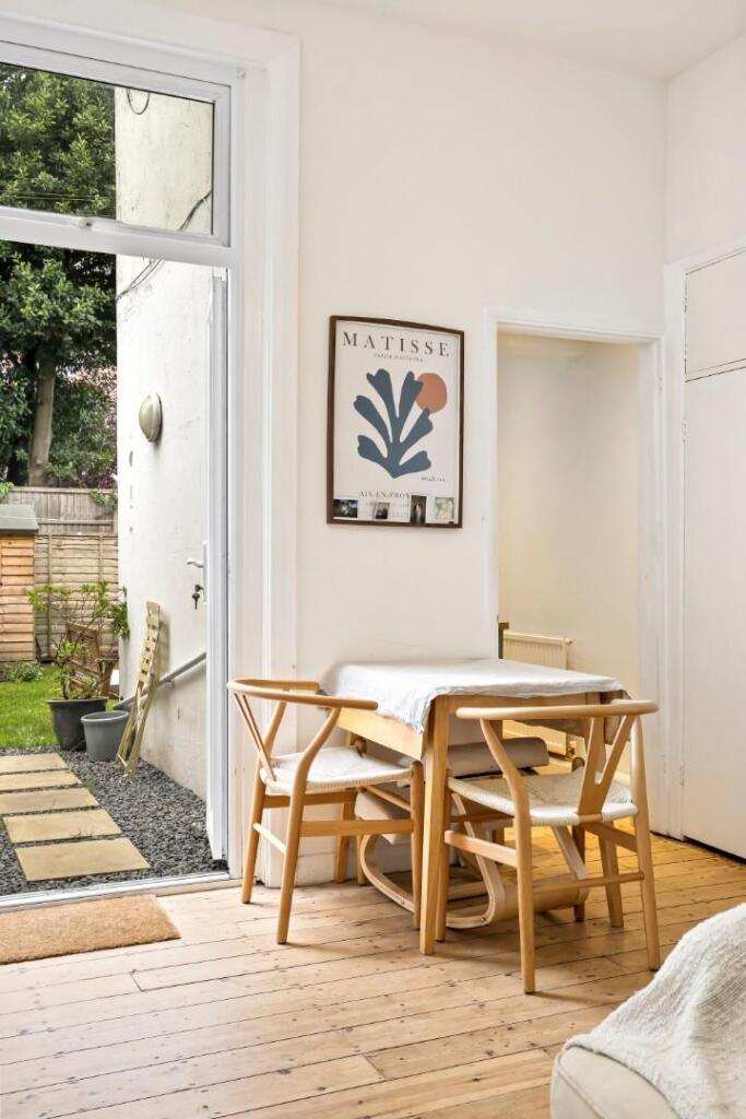 Granville Road, 6, Flat A-010.JPG