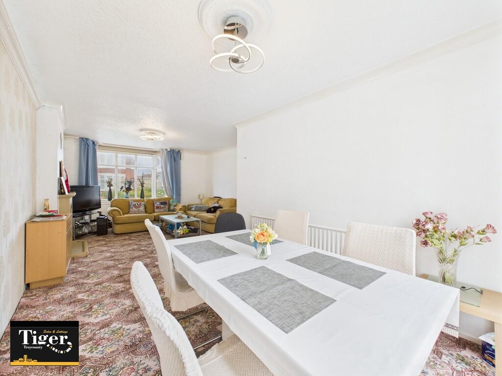 CAM03440G0-PR0384...