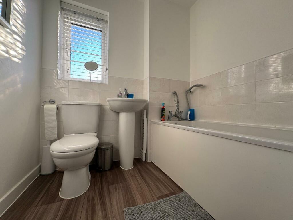 WhatsApp Image 2025-01-02 at 18.50.11_e53bf4ac.jpg