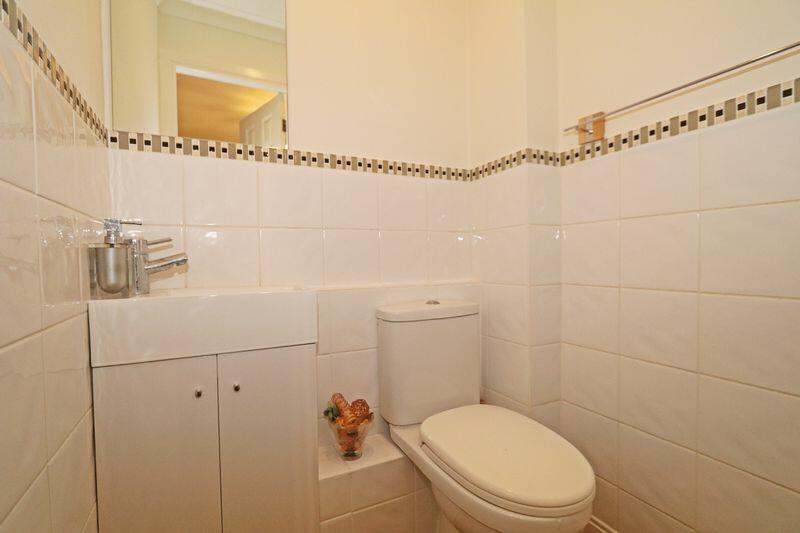 En-suite Cloakroom