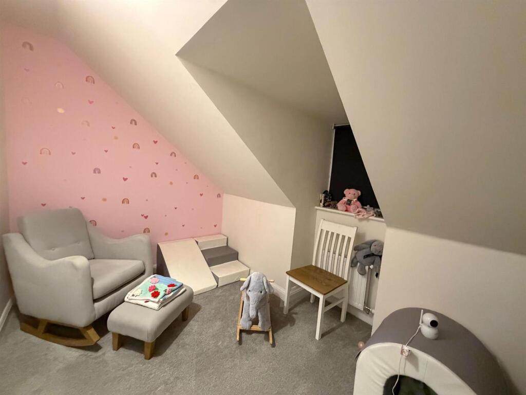 3 bed semi-detached house, Silsden  16