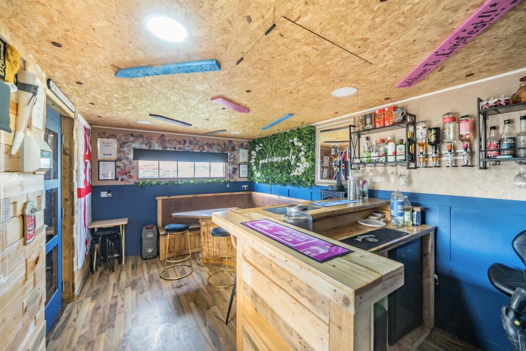 Bar area 