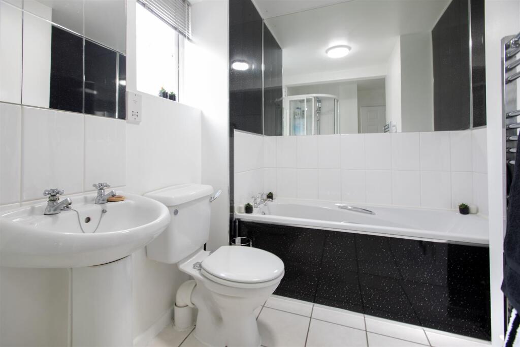 35 Coniston close 27.jpg