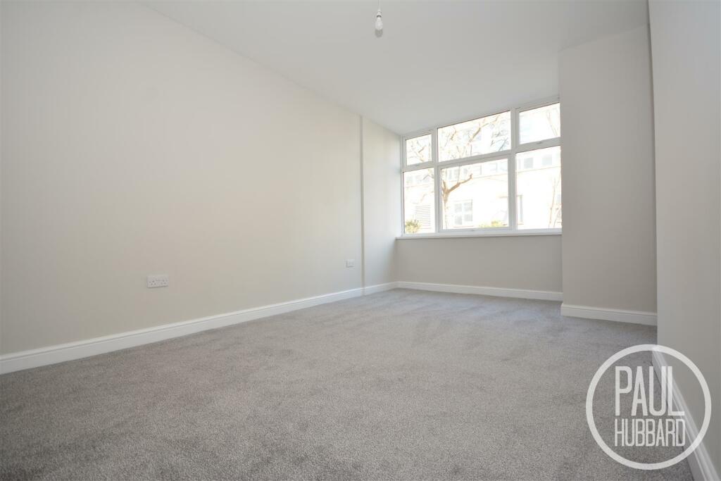 FLAT 1