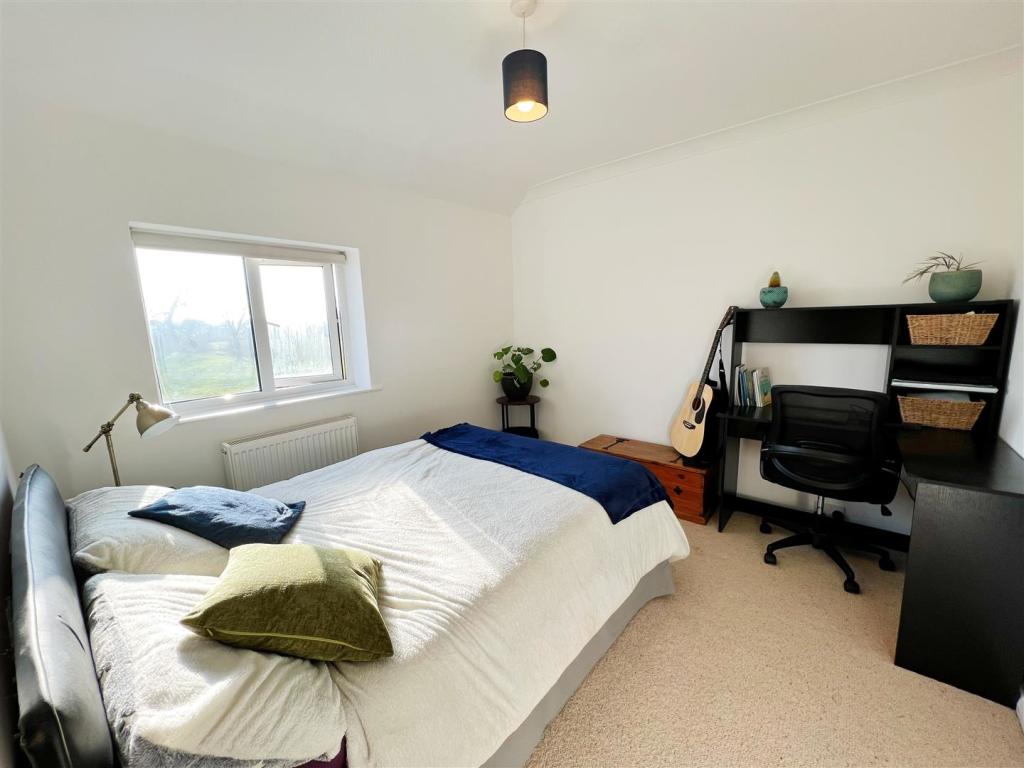 Bedroom 2.jpg