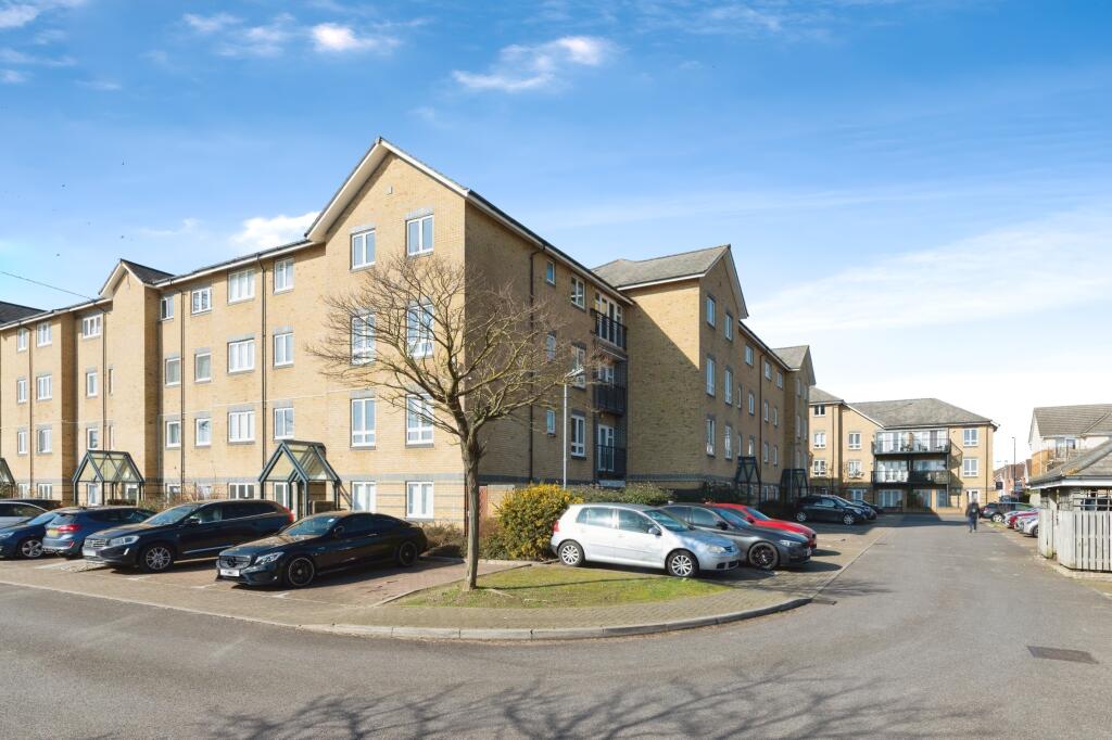 181southwellclosechaffordhundredgraysrm166az16copy