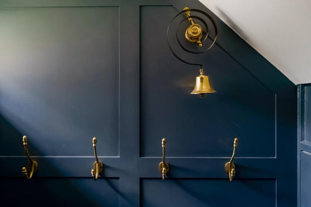 99063_38 Springs Terrace (24).jpg