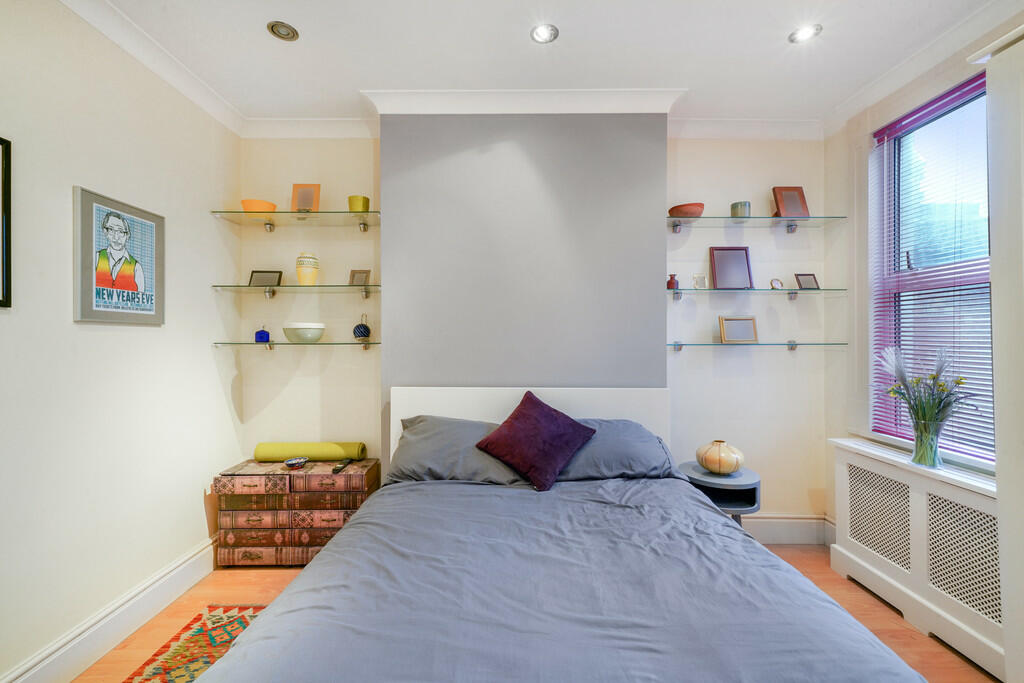 40A Deacon Road -...