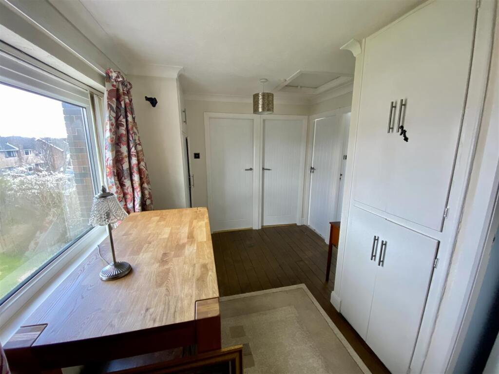 Bramleys Estate Agents - 67 West Royd Avenue - Mir