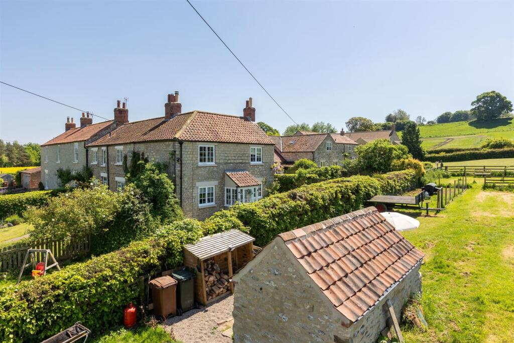 Additional land, House &amp; Outbuilding