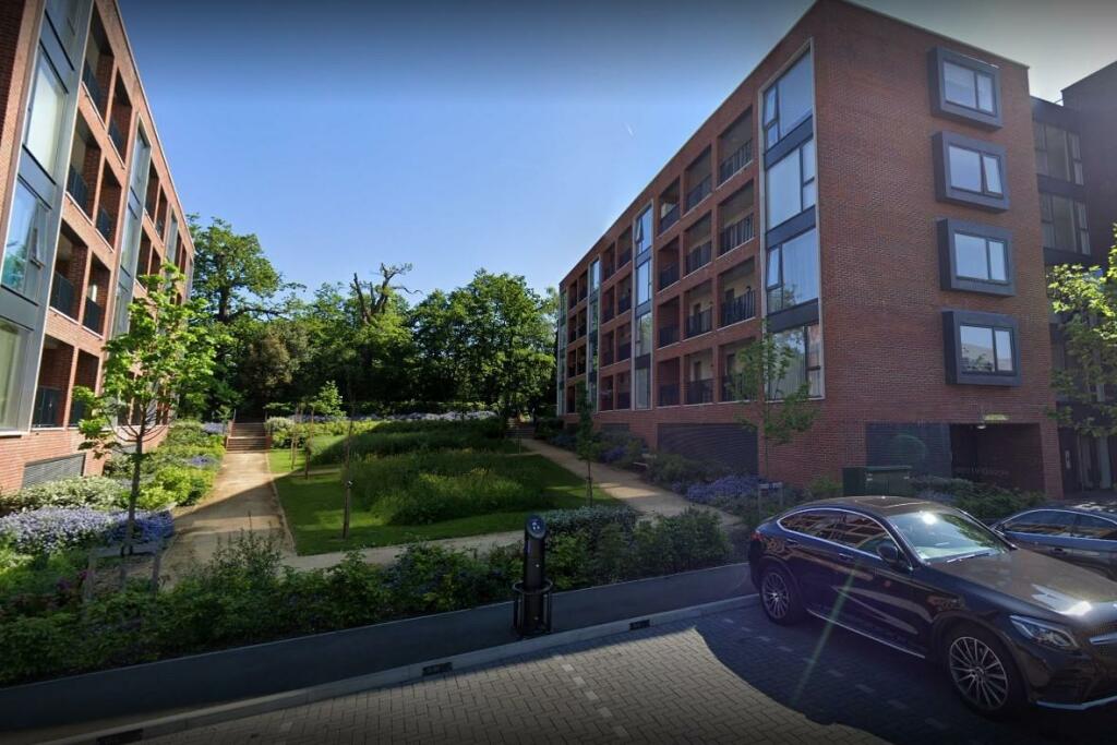 COMMUNAL GARDENS