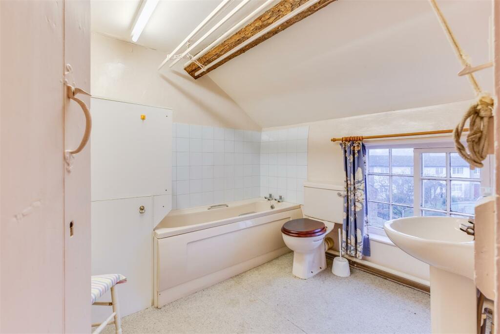 Constables - Hawthorne Dene-12.jpg