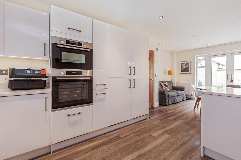 Kitchen - Dining Room 5.jpg