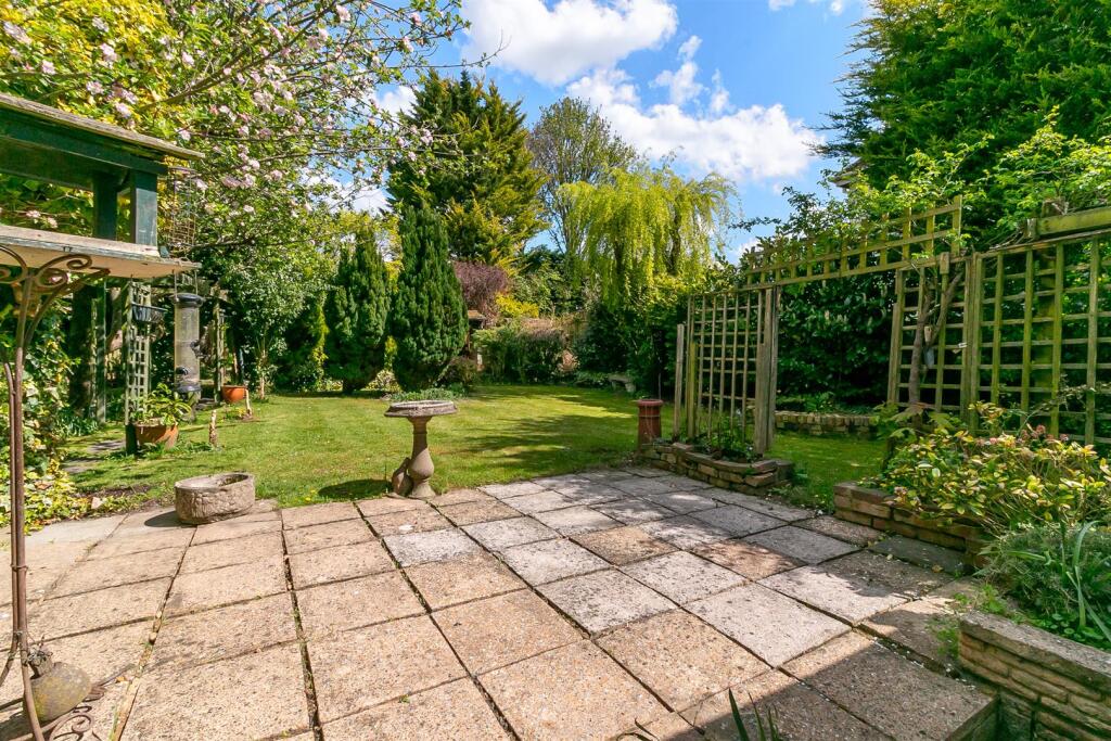 42 Green Lane_Externals-2.jpg