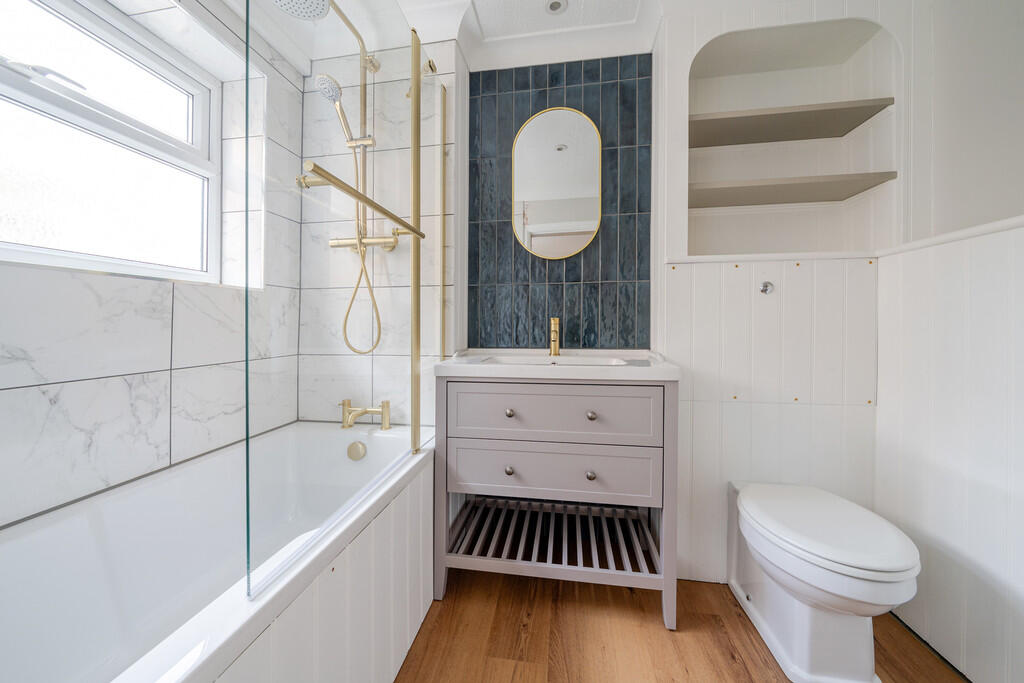 1331077-8-6883a98...