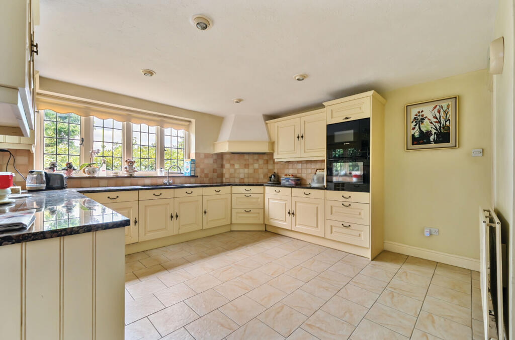 1328704-22-68826f...