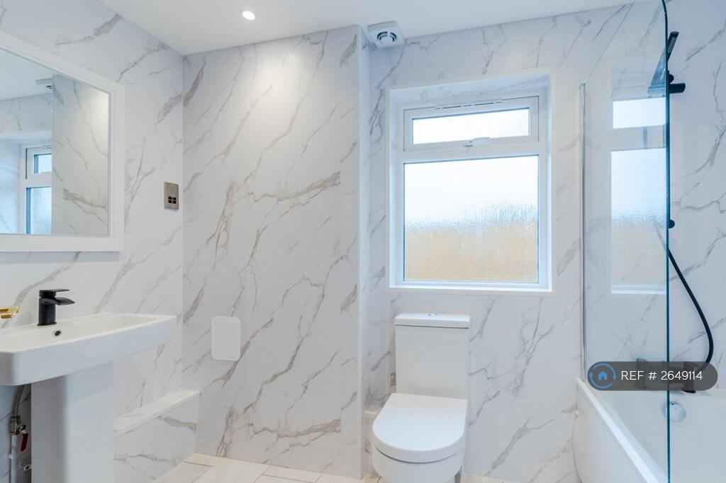 45ma Bathroom-2