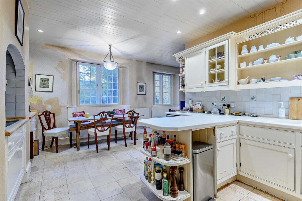 8494846-Interior03-800.jpg