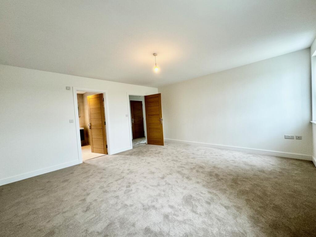 Example photo as property not complete