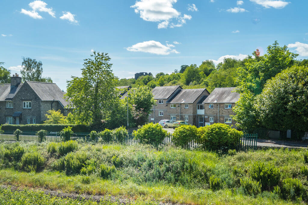 Outlook to Kendal...