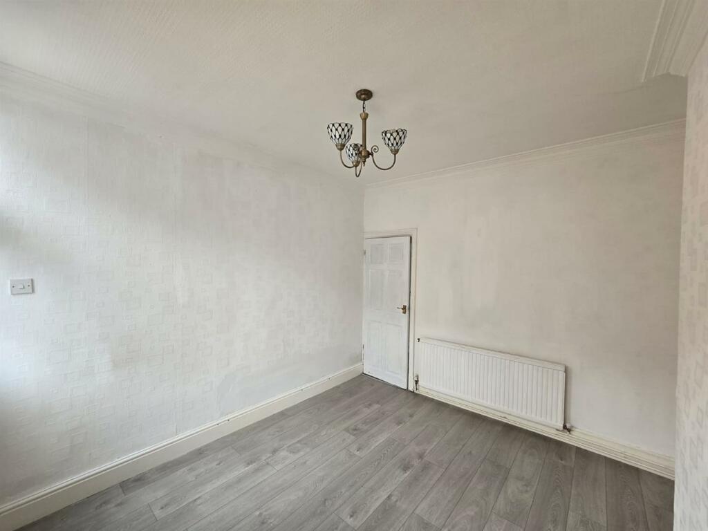 FRONT RECEPTION ROOM