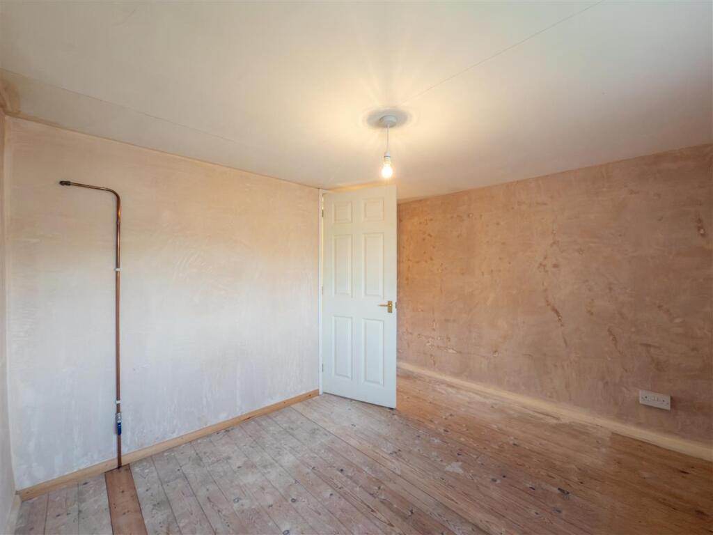 20250307111415 - IMG_4707 - 124 The Green, Wickham