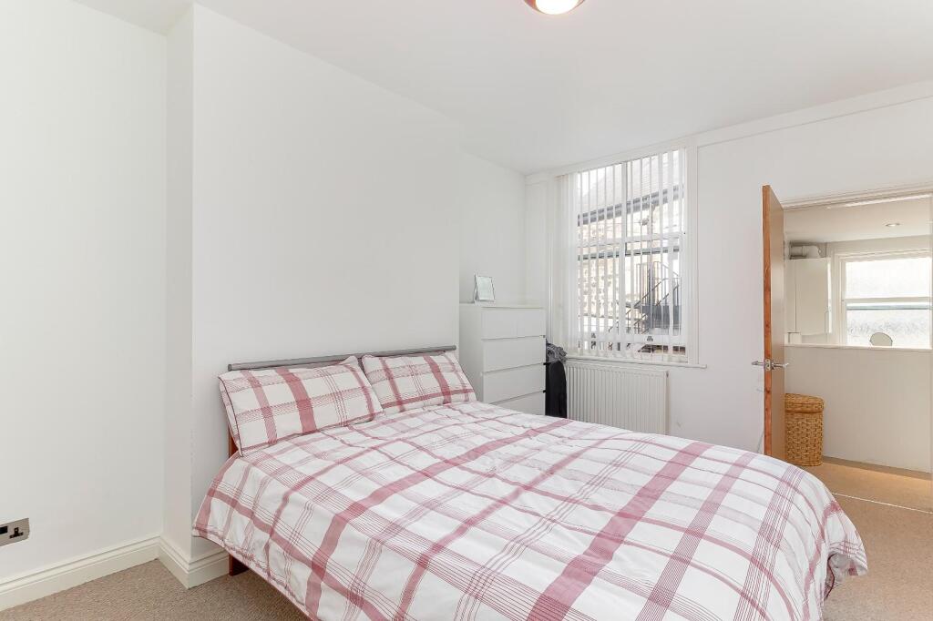 Bedroom - A.jpg