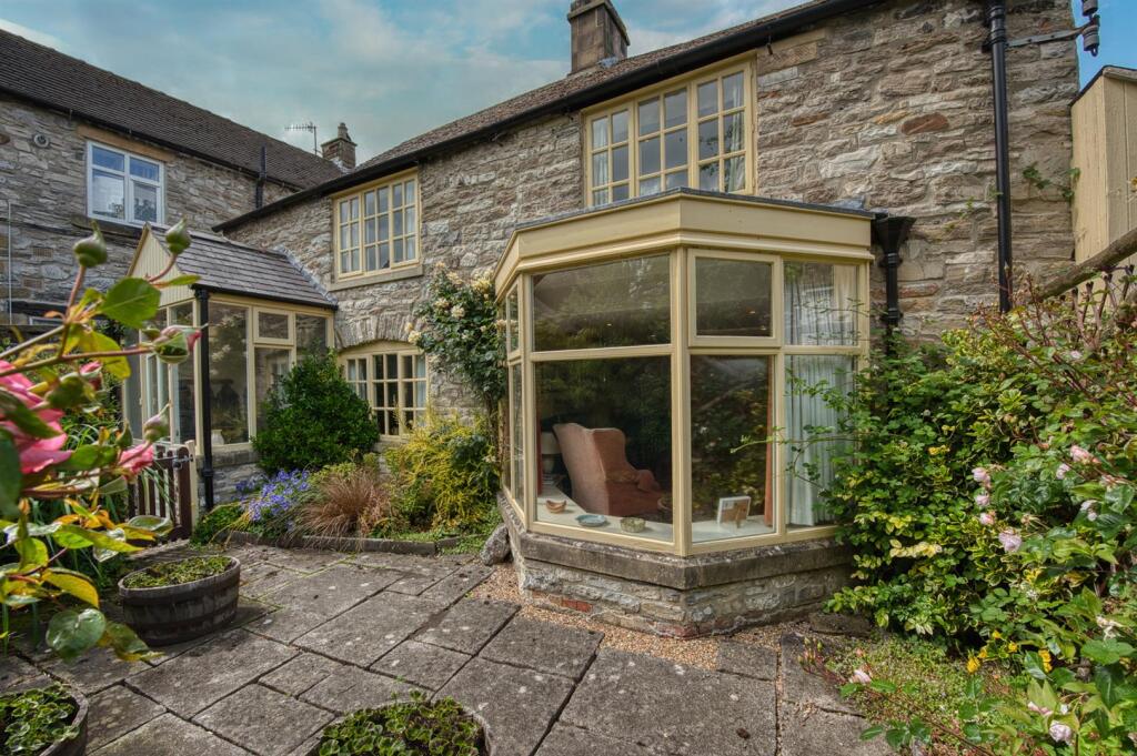 Saxton Mee Fennel Cottage 0003.jpg