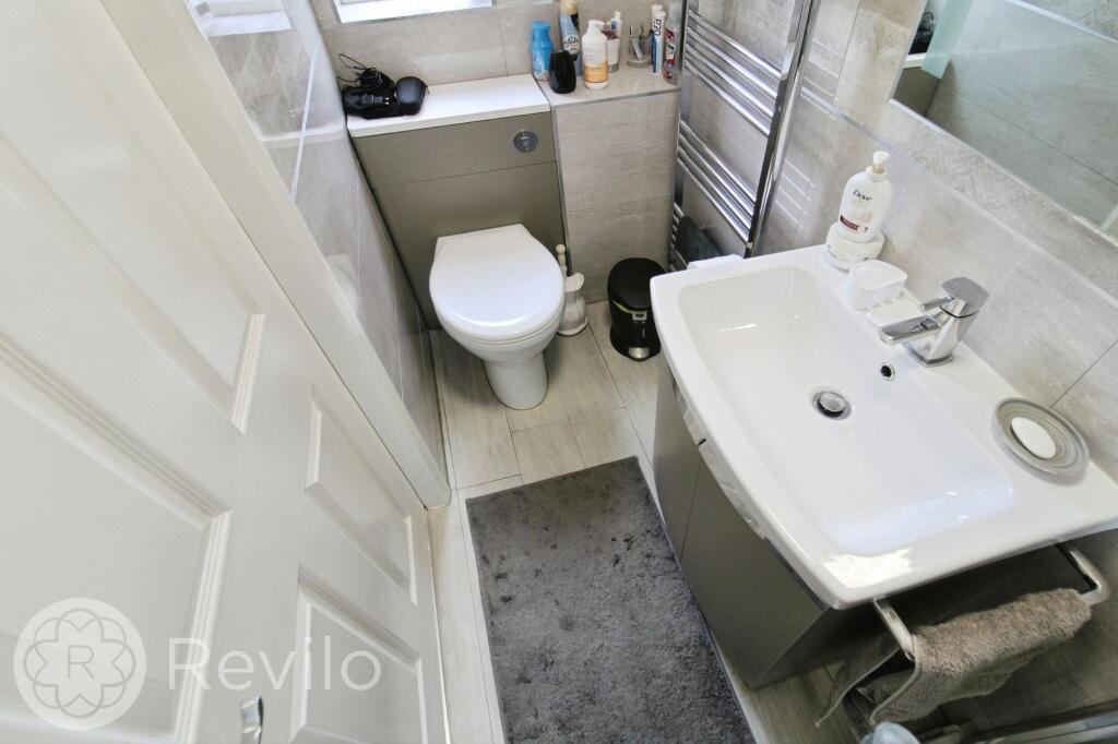 Bedroom One En-suite