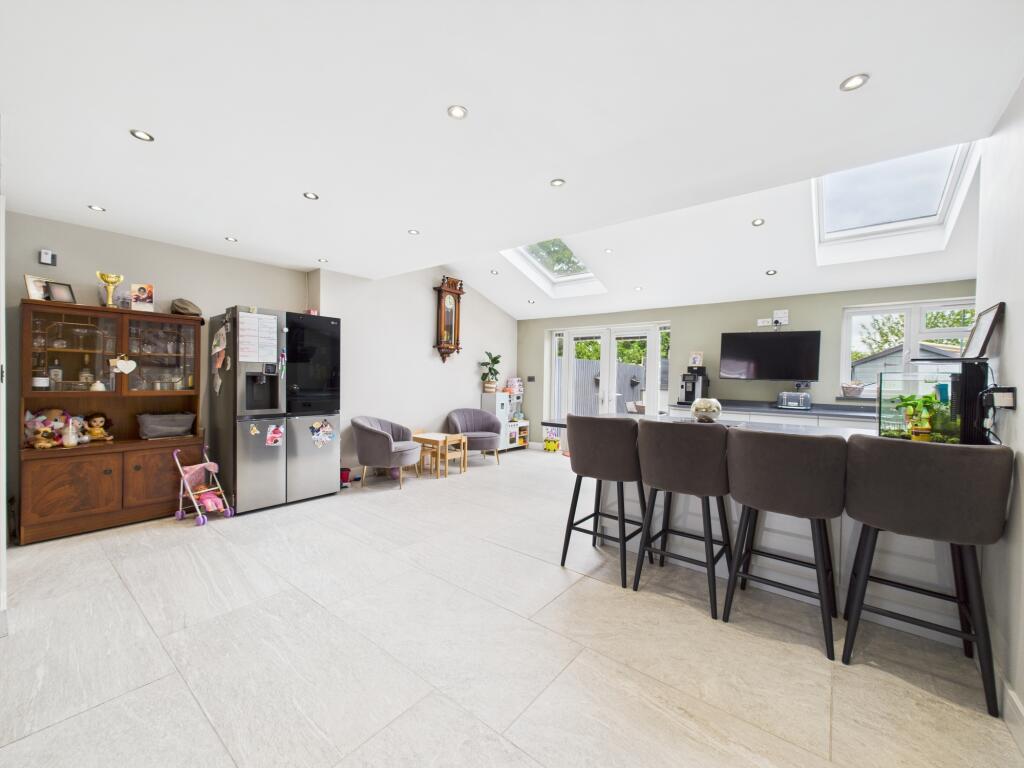 Kitchen/Living/Dining