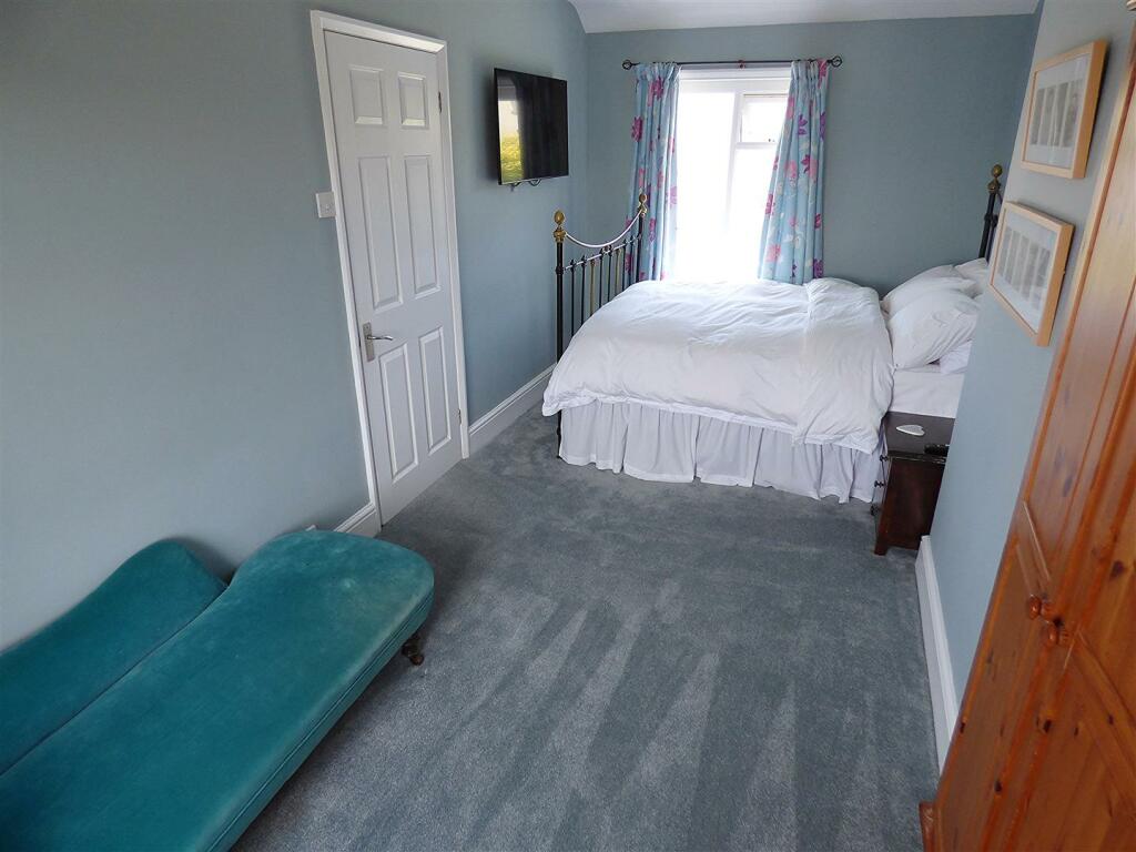 Bedroom One.jpg