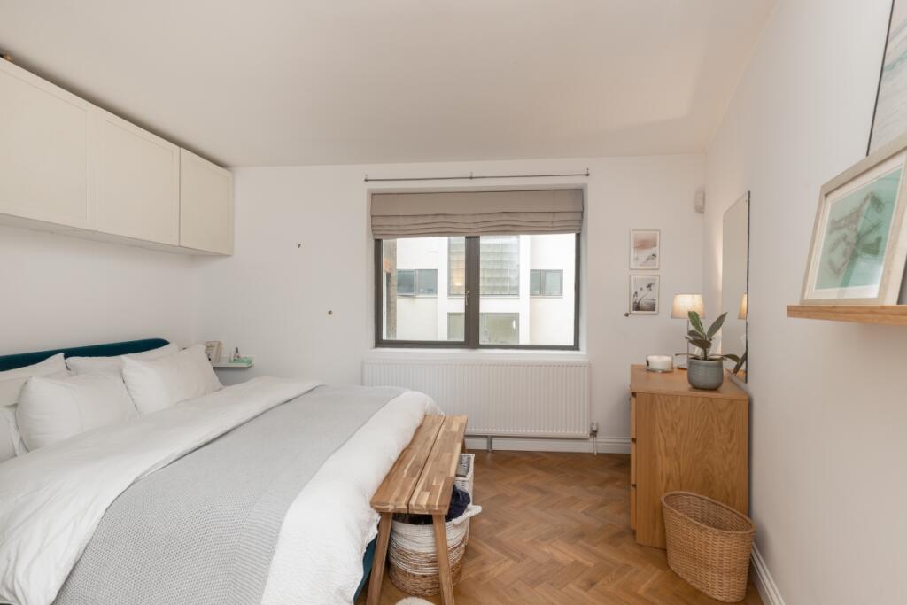 New Crane Place Bed2