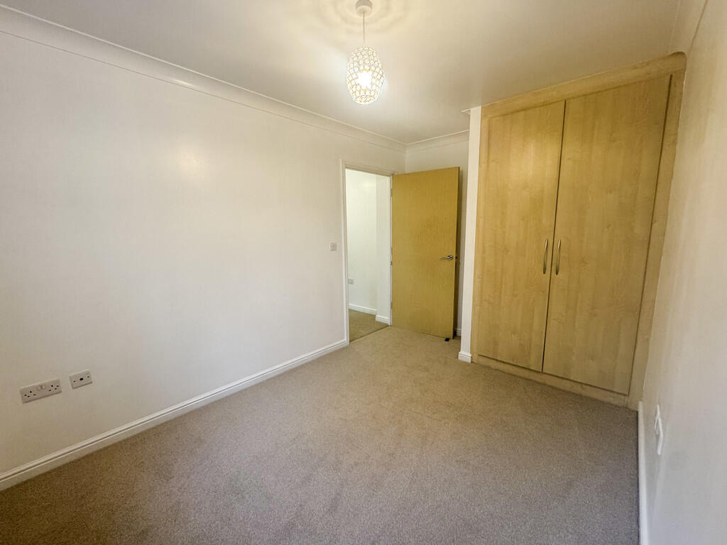 Bedroom 1 (1)