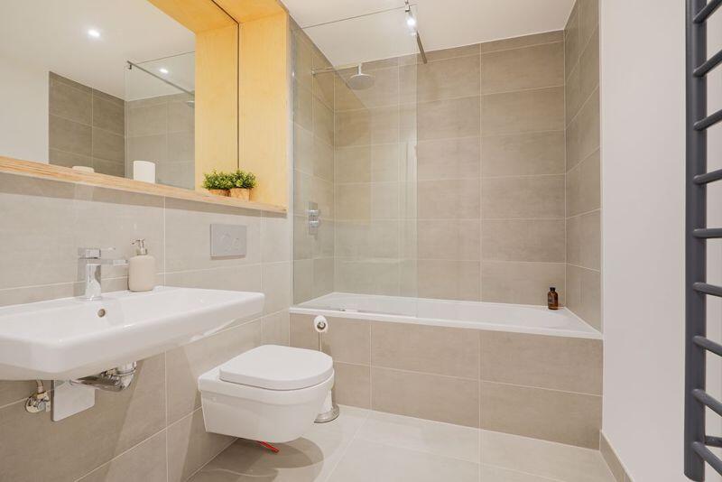 Modern Bathroom