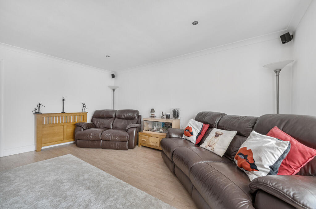 1328860-5-687f82d...