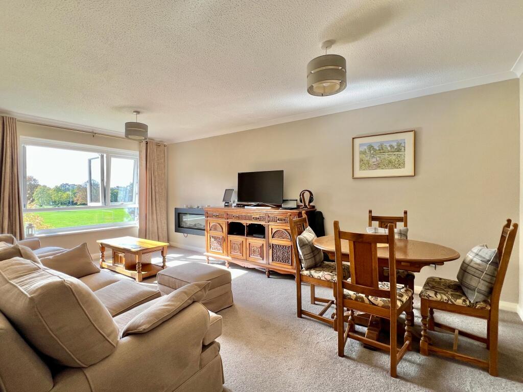 Living Dining Room