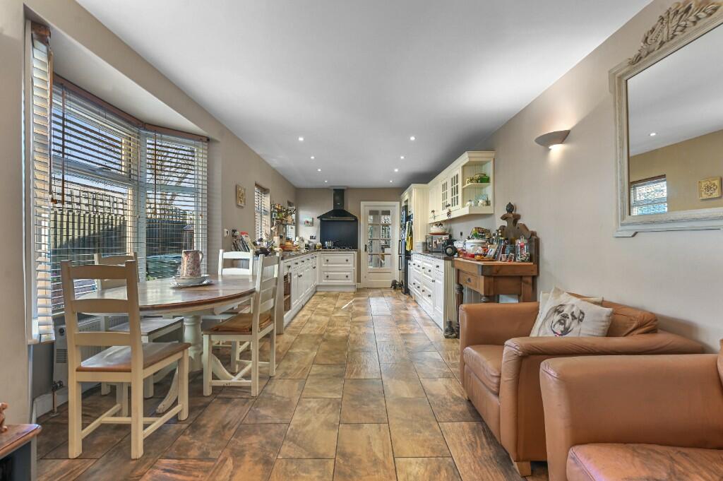 Fitted Kitchen/Diner